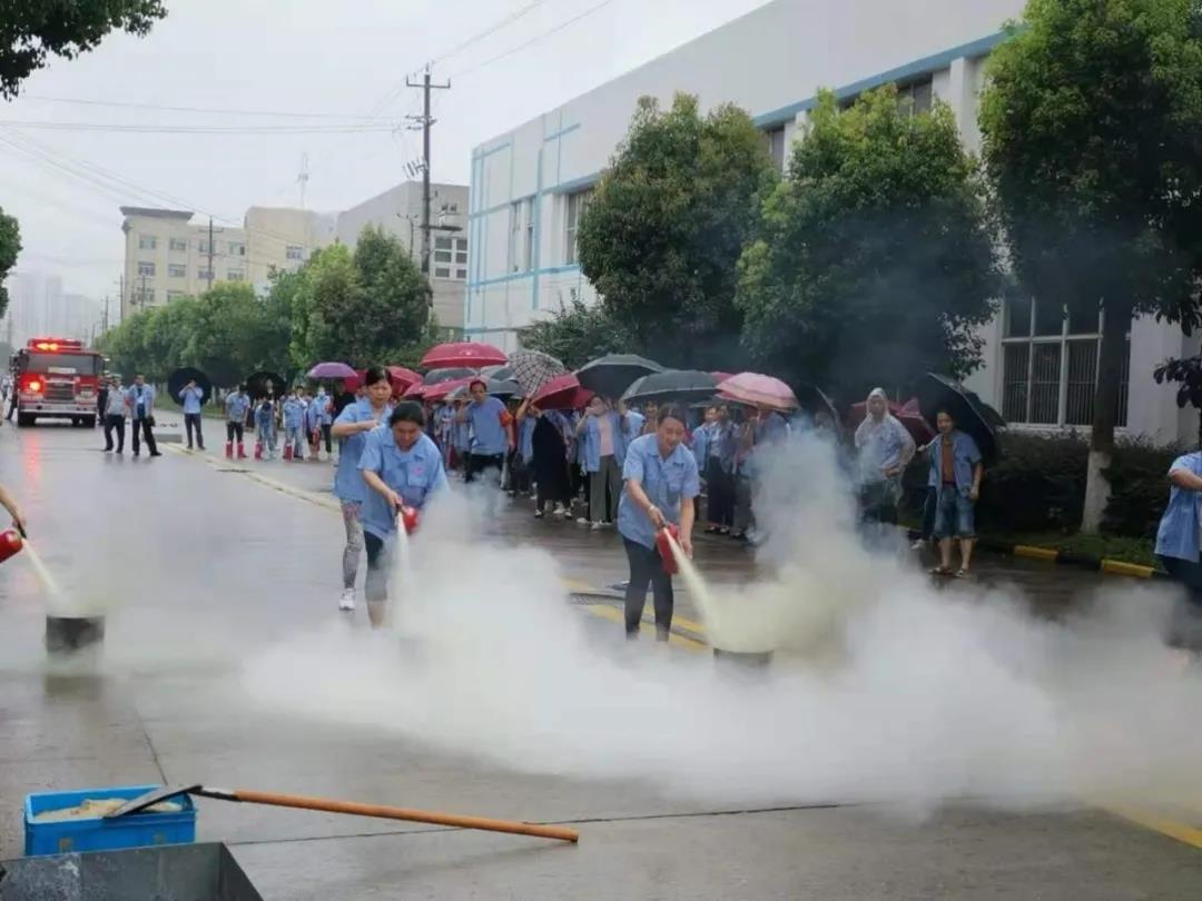 6401624434987814.jpg 113.jpg